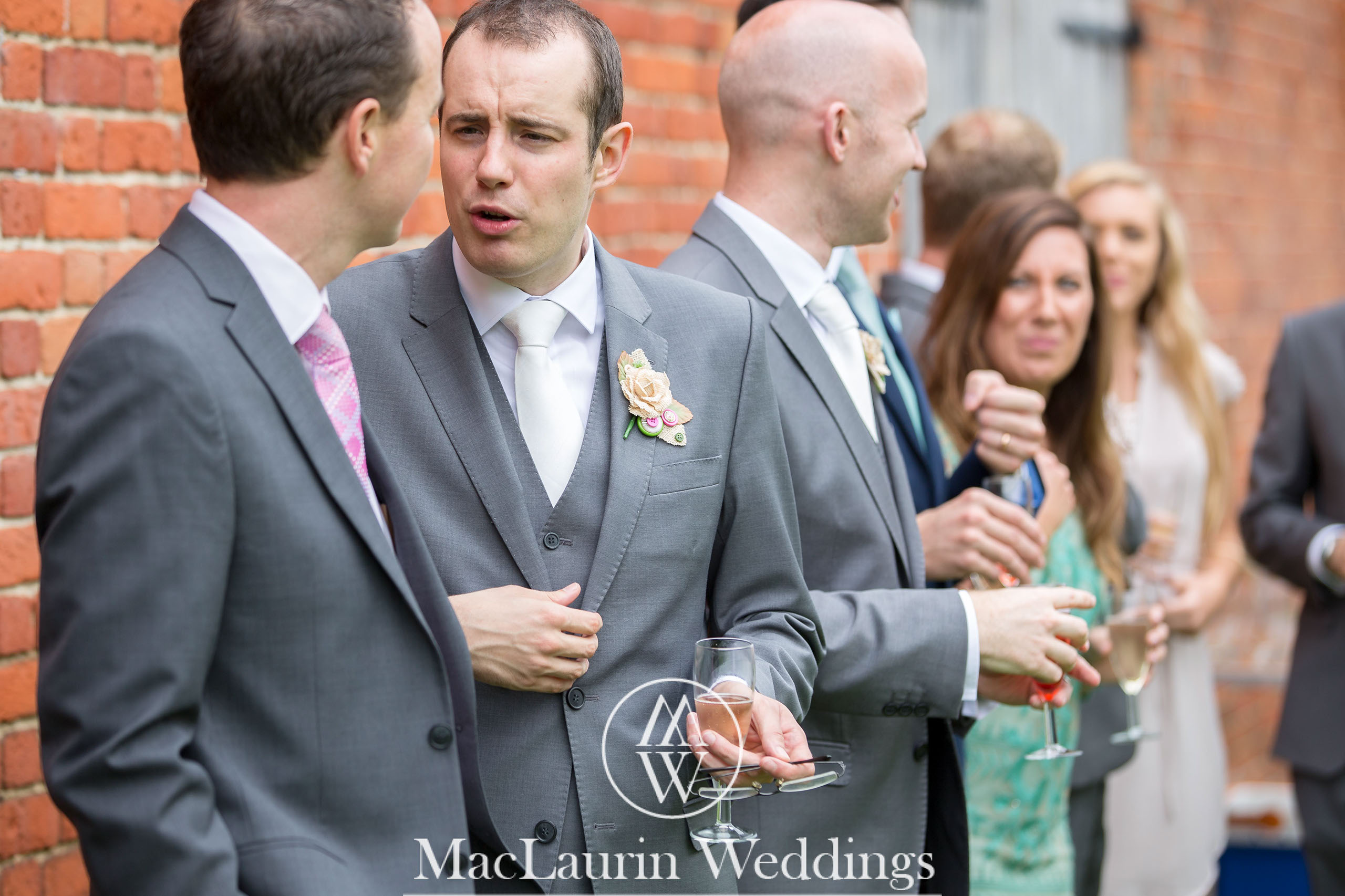 wedding hat and lovely smile, scotland wedding hat and guest with lovely smile, scotland