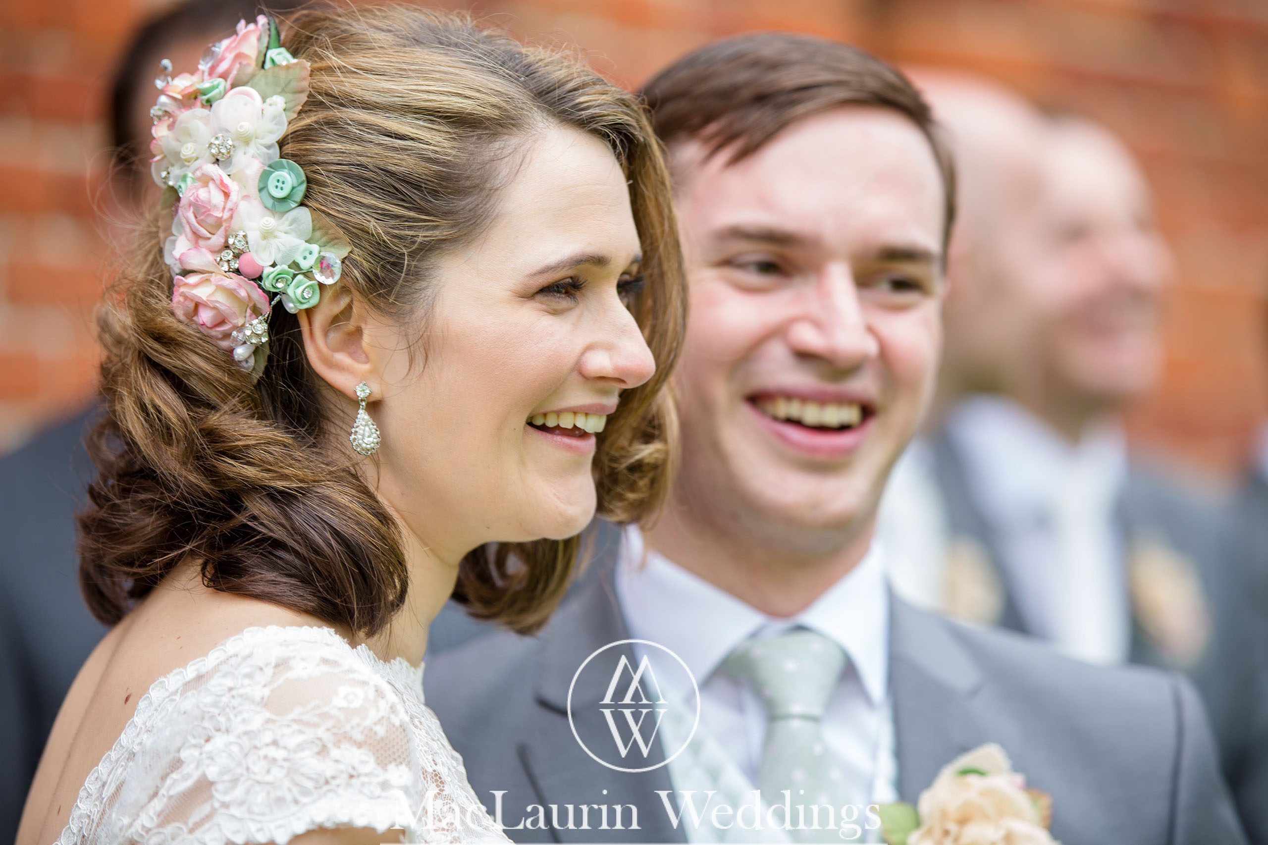 wedding hat and lovely smile, scotland wedding hat and guest with lovely smile, scotland