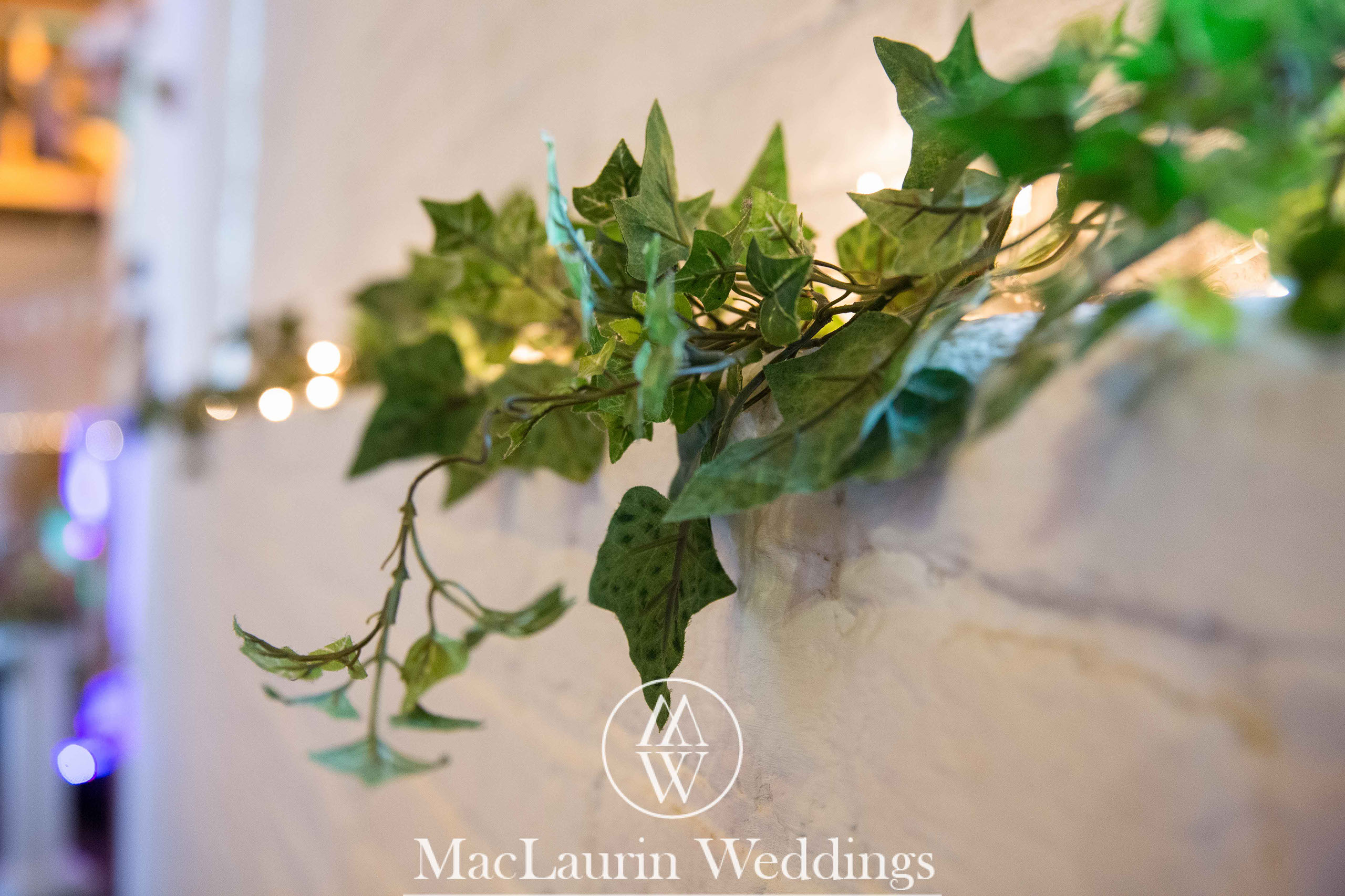 wedding hat and lovely smile, scotland wedding hat and guest with lovely smile, scotland