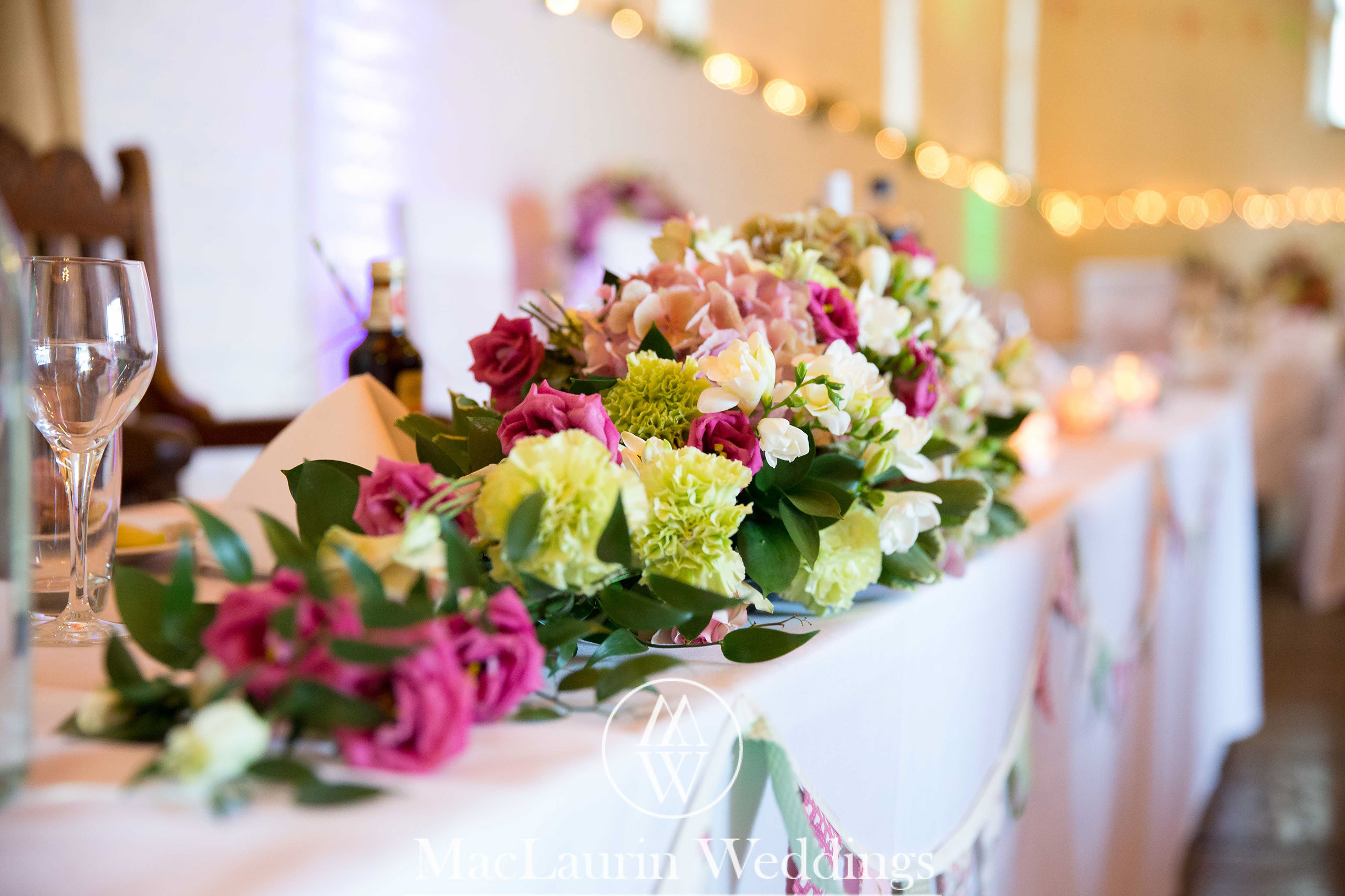 wedding hat and lovely smile, scotland wedding hat and guest with lovely smile, scotland