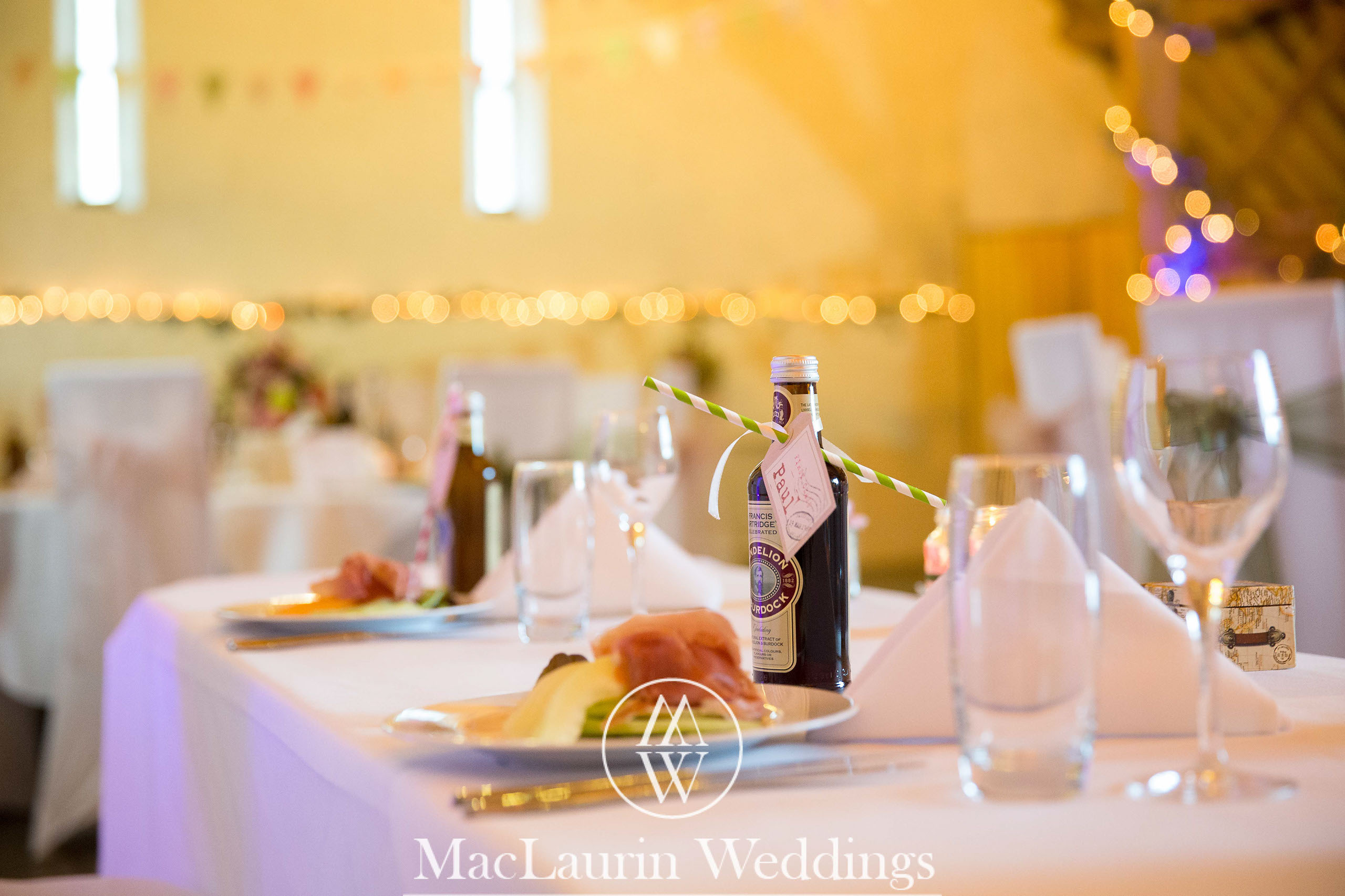 wedding hat and lovely smile, scotland wedding hat and guest with lovely smile, scotland
