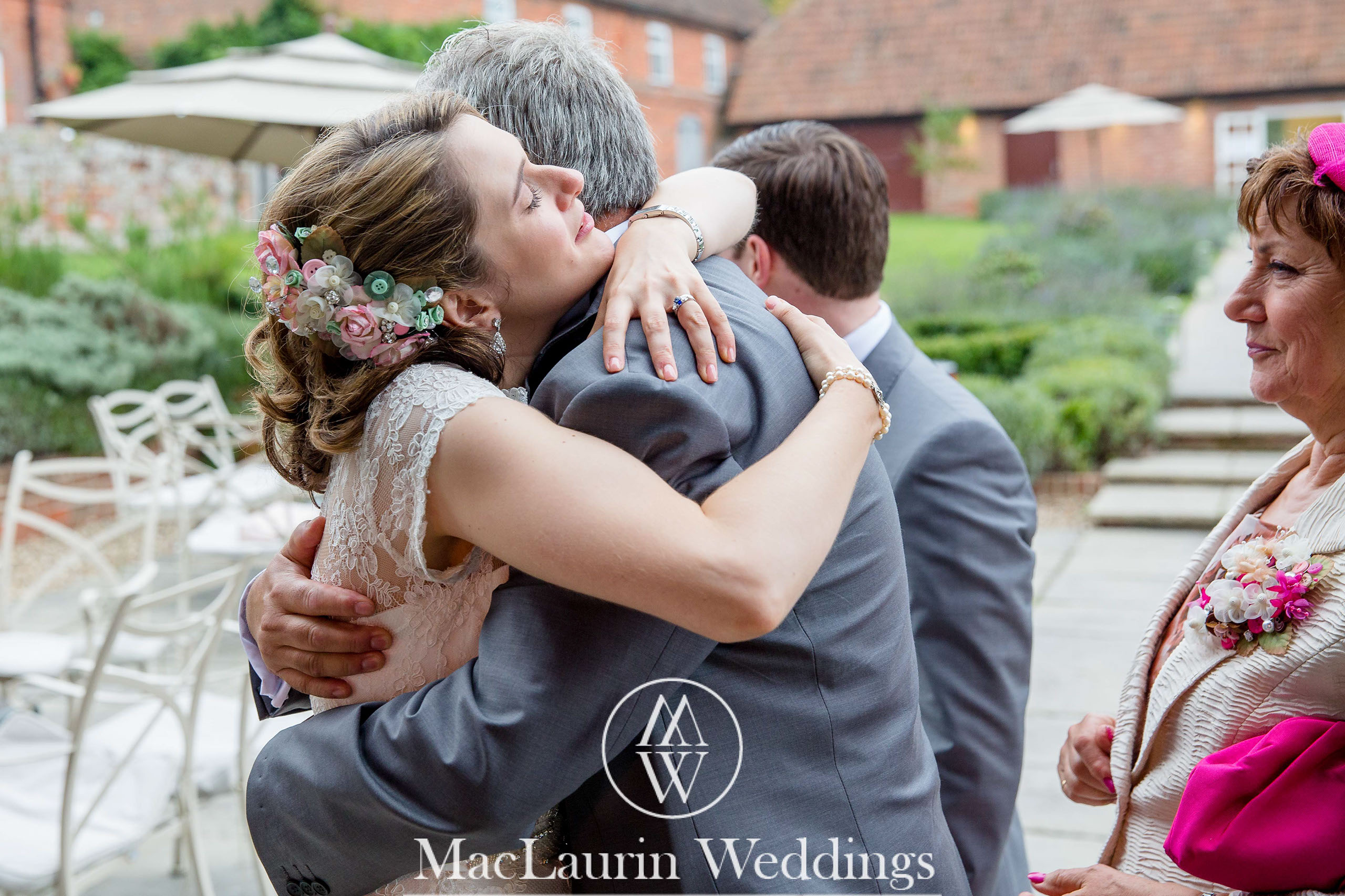 wedding hat and lovely smile, scotland wedding hat and guest with lovely smile, scotland