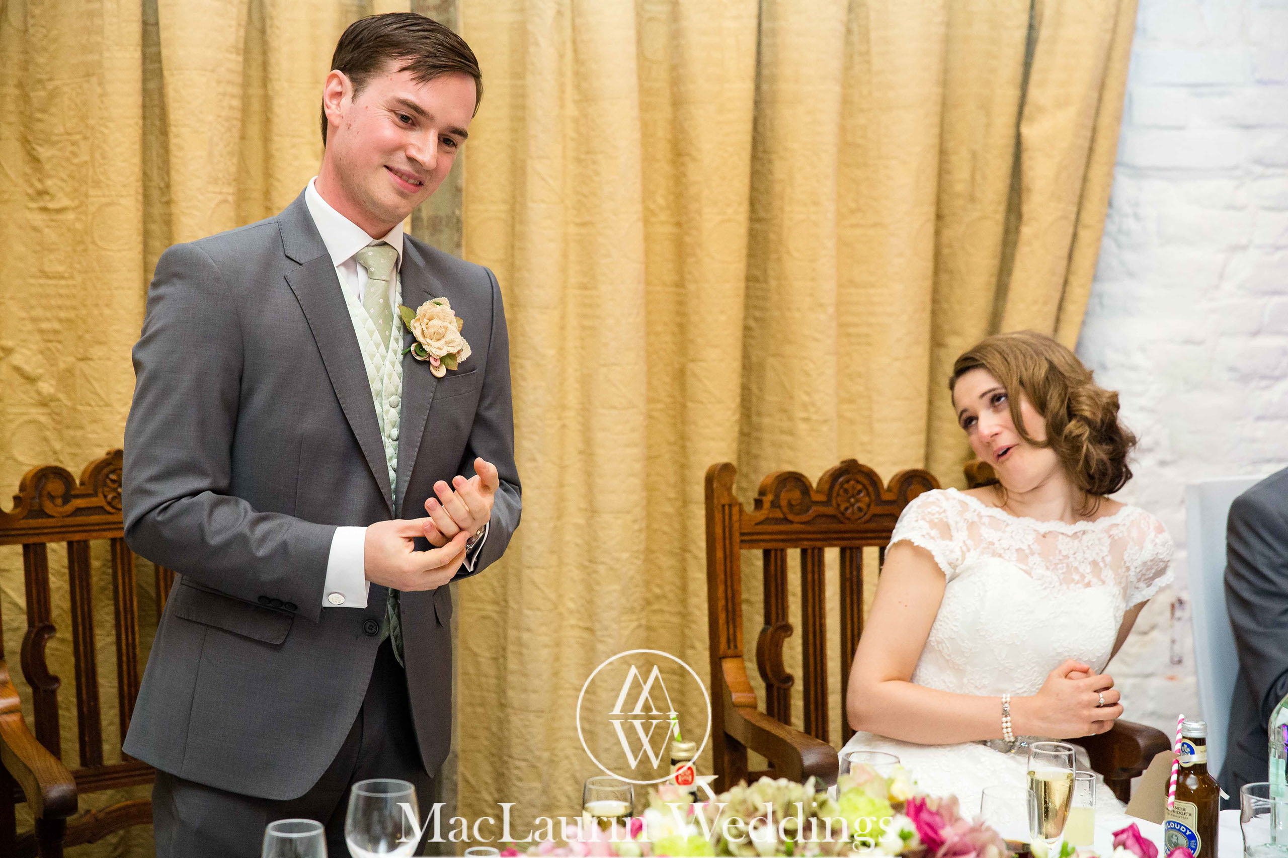 wedding hat and lovely smile, scotland wedding hat and guest with lovely smile, scotland