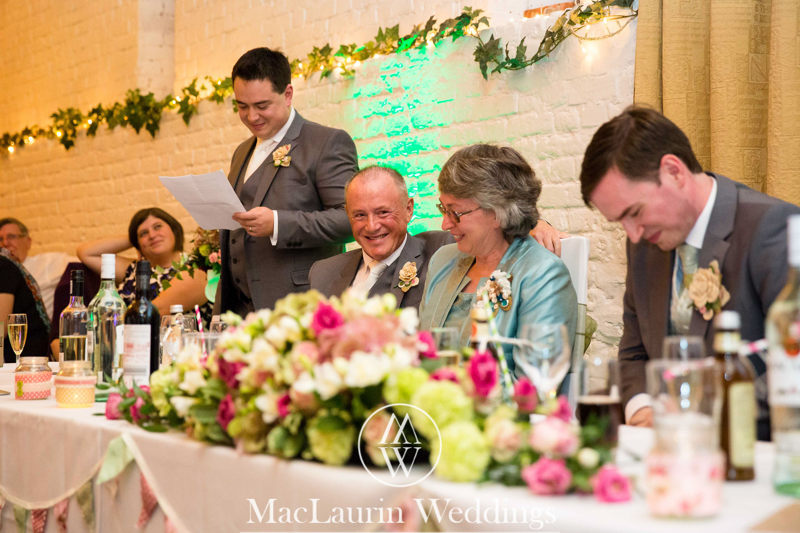 wedding hat and lovely smile, scotland wedding hat and guest with lovely smile, scotland