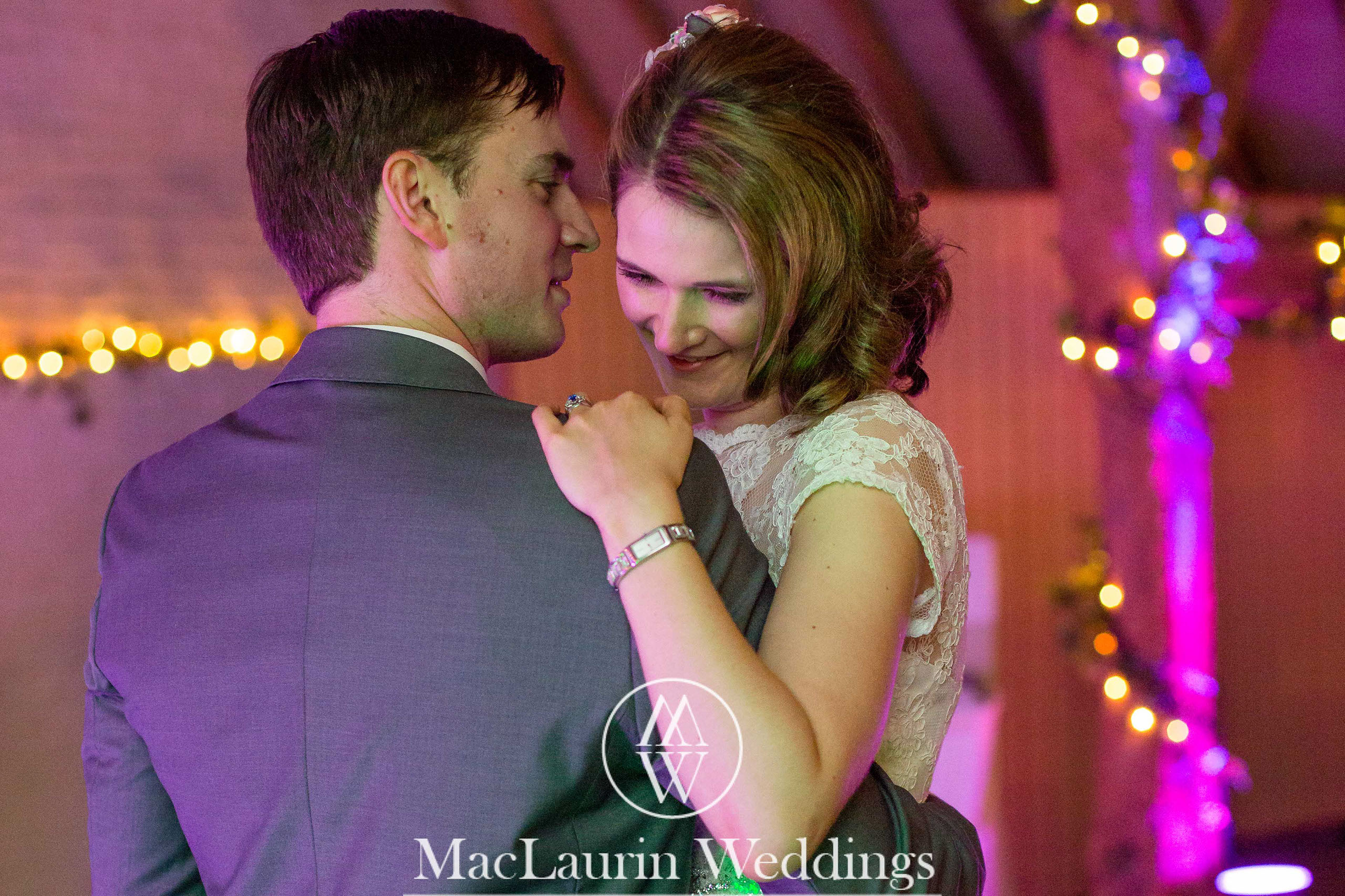 wedding hat and lovely smile, scotland wedding hat and guest with lovely smile, scotland