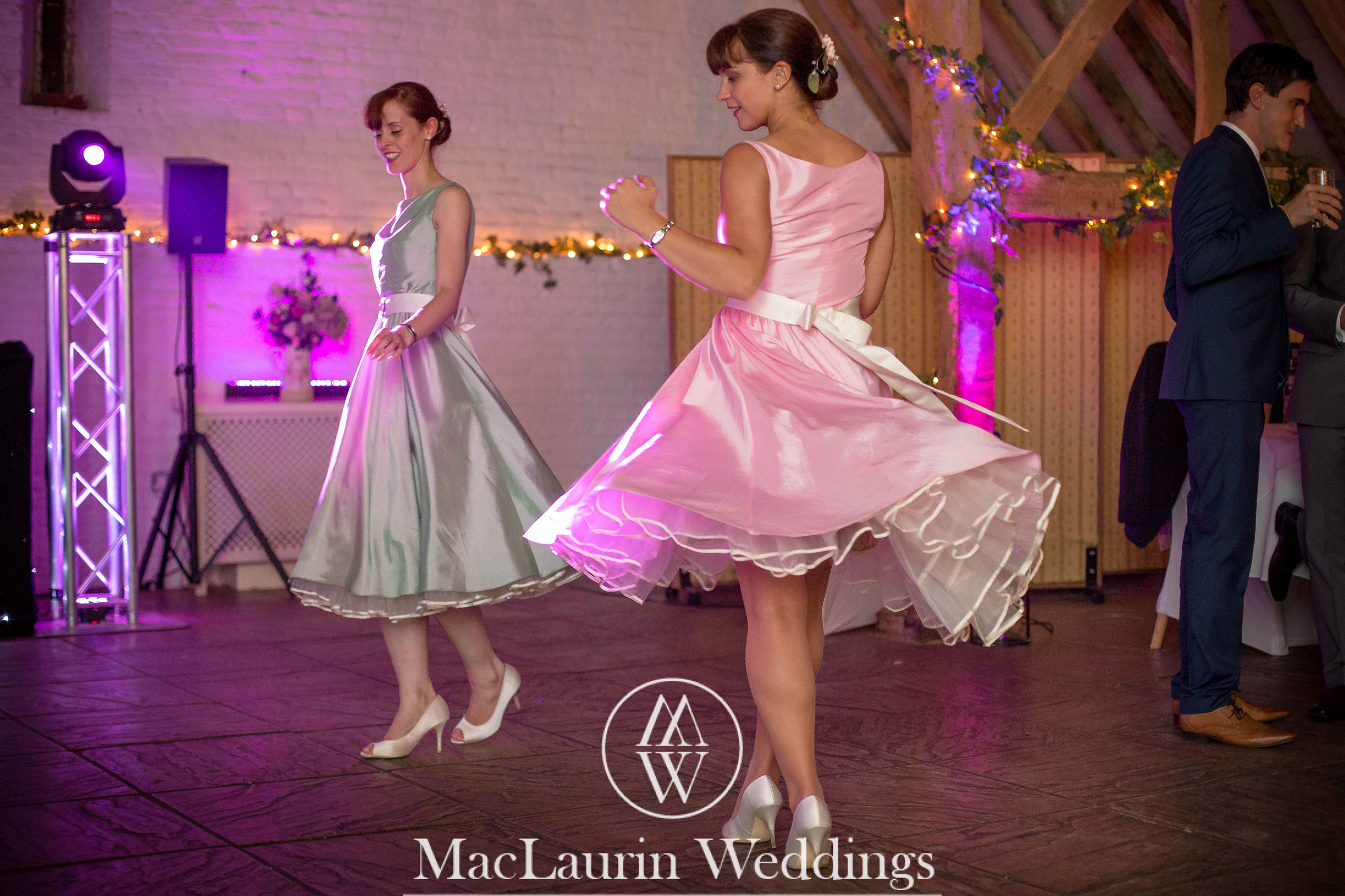 wedding hat and lovely smile, scotland wedding hat and guest with lovely smile, scotland