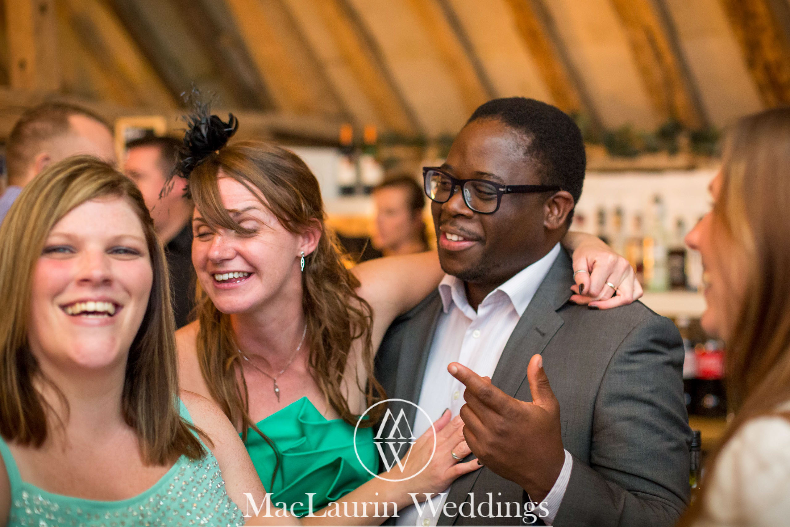 wedding hat and lovely smile, scotland wedding hat and guest with lovely smile, scotland