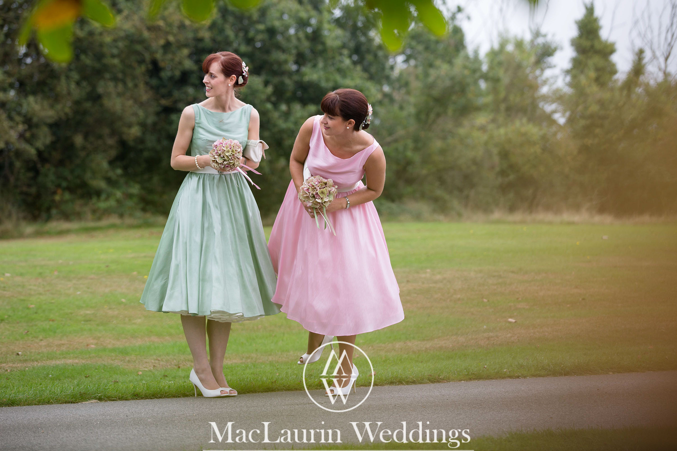 wedding hat and lovely smile, scotland wedding hat and guest with lovely smile, scotland