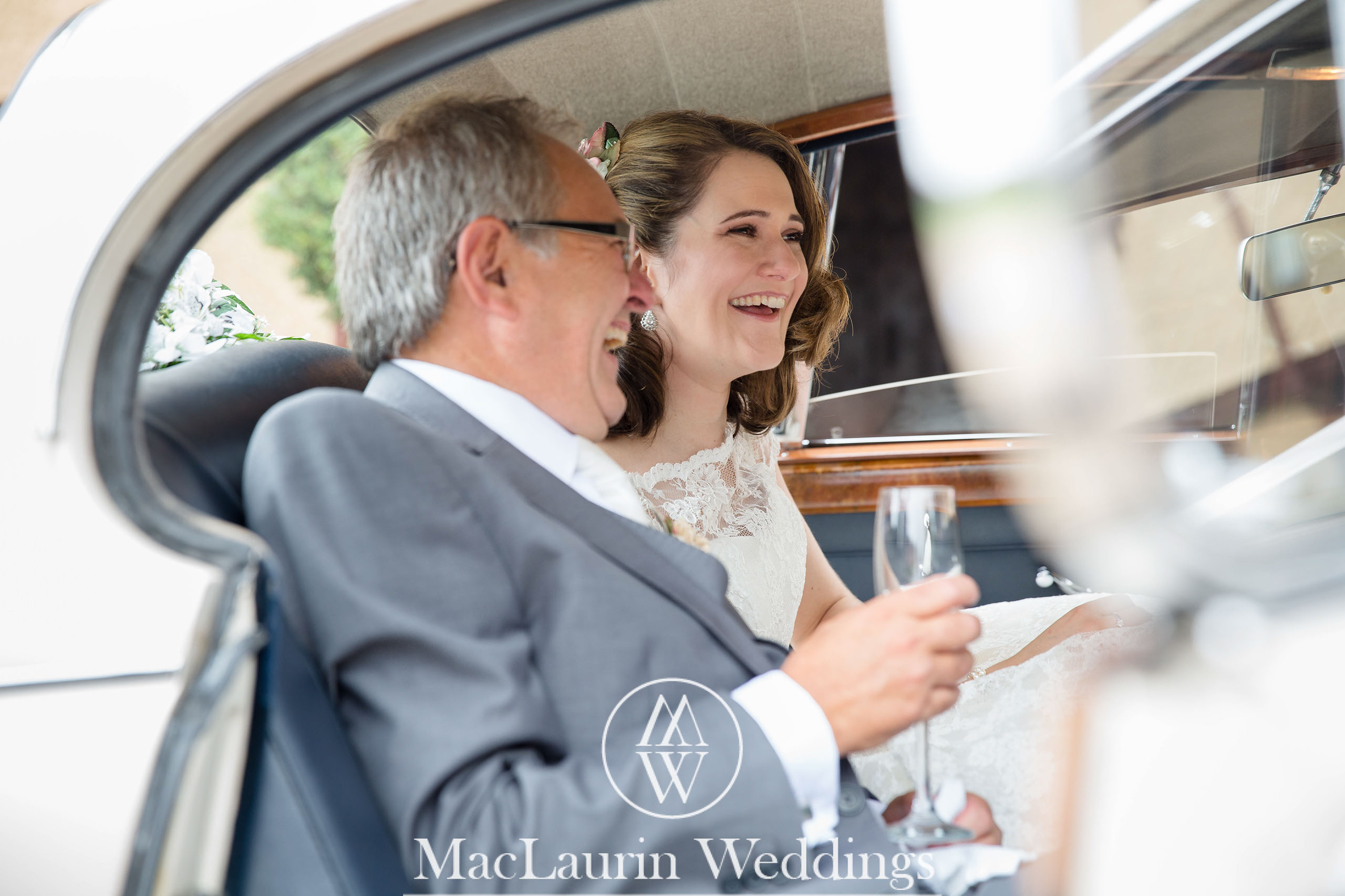 wedding hat and lovely smile, scotland wedding hat and guest with lovely smile, scotland