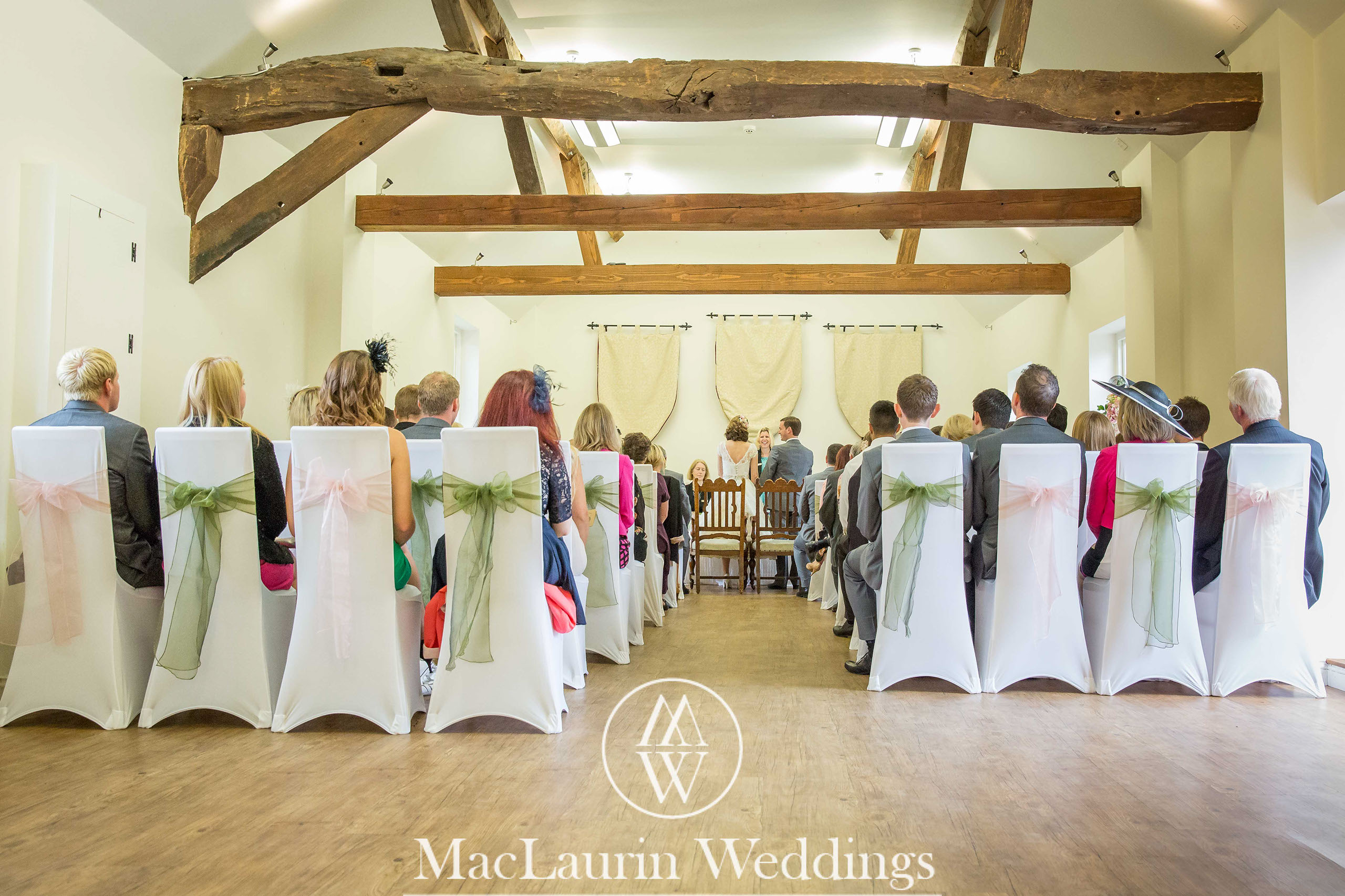 wedding hat and lovely smile, scotland wedding hat and guest with lovely smile, scotland