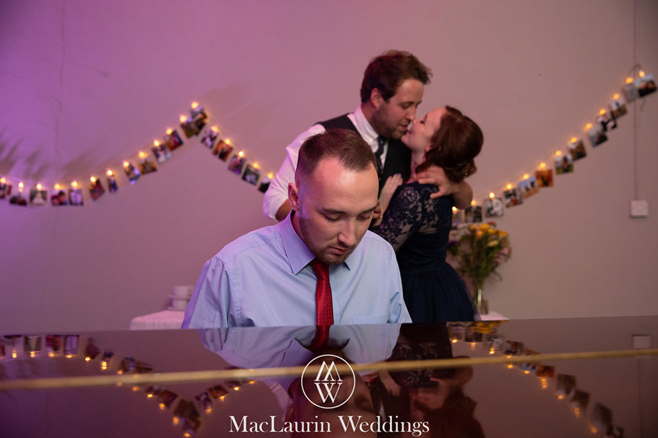wedding hairstyling hairstylist styling hair before the wedding