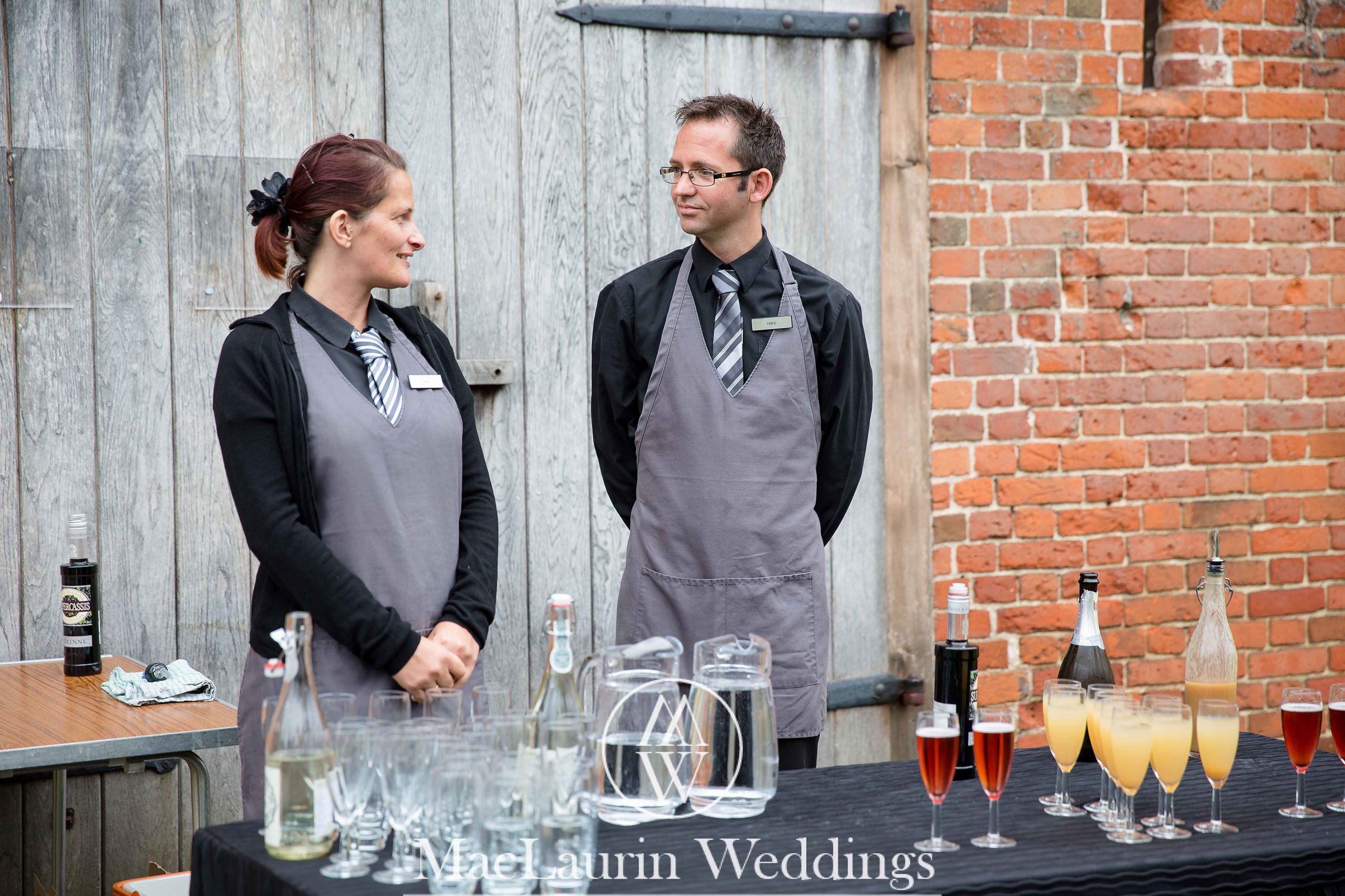 wedding hat and lovely smile, scotland wedding hat and guest with lovely smile, scotland