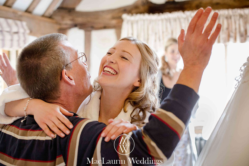 father and bride before wedding father and bride embrasing before wedding