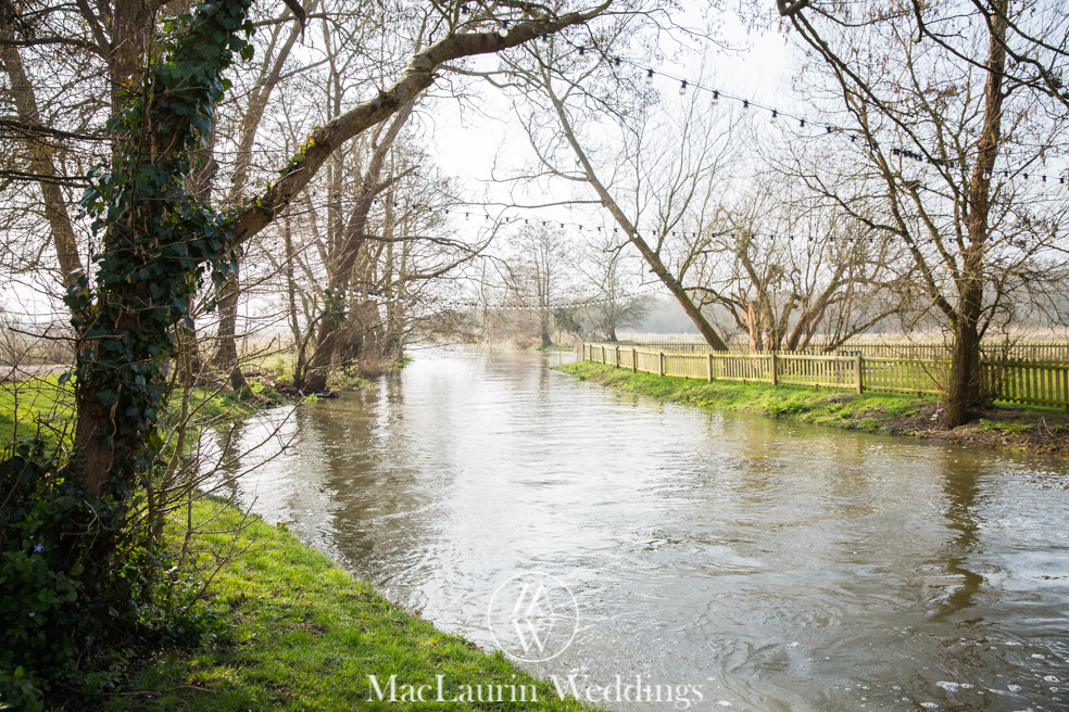 wedding hat and lovely smile, scotland wedding hat and guest with lovely smile, scotland