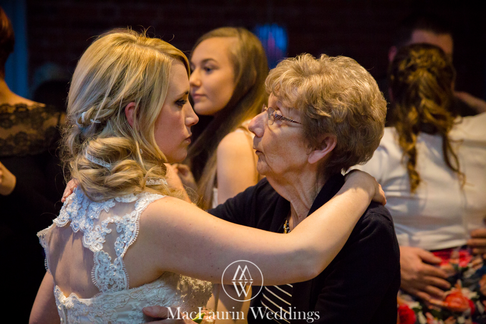 wedding hat and lovely smile, scotland wedding hat and guest with lovely smile, scotland