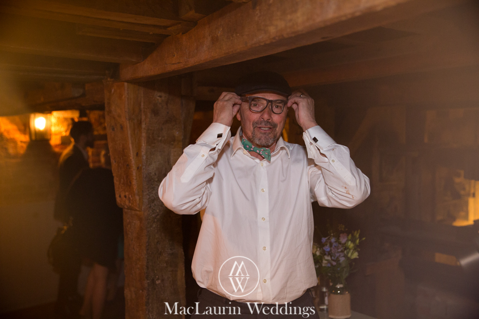 wedding hat and lovely smile, scotland wedding hat and guest with lovely smile, scotland
