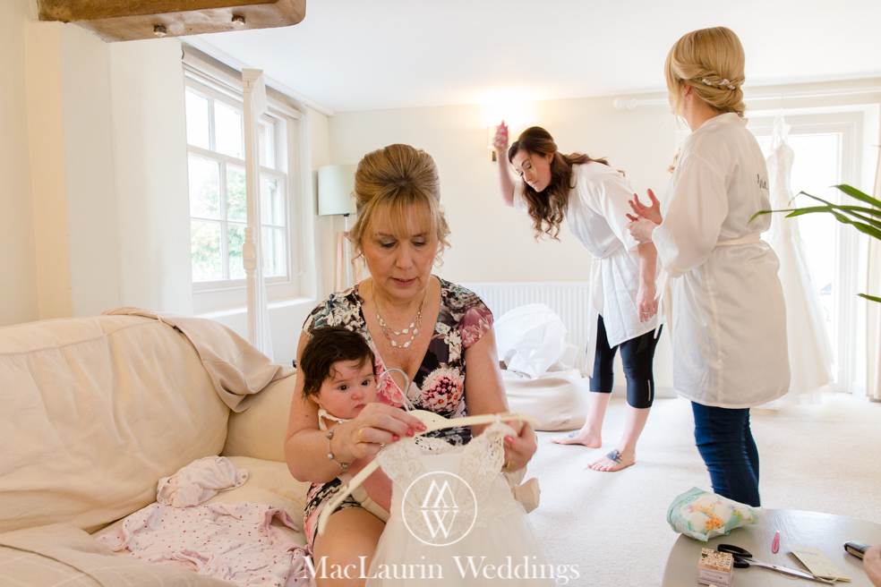 wedding hat and lovely smile, scotland wedding hat and guest with lovely smile, scotland