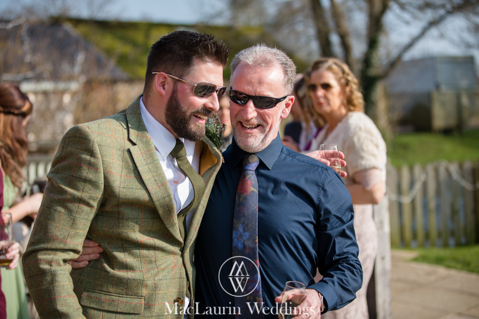 wedding hat and lovely smile, scotland wedding hat and guest with lovely smile, scotland