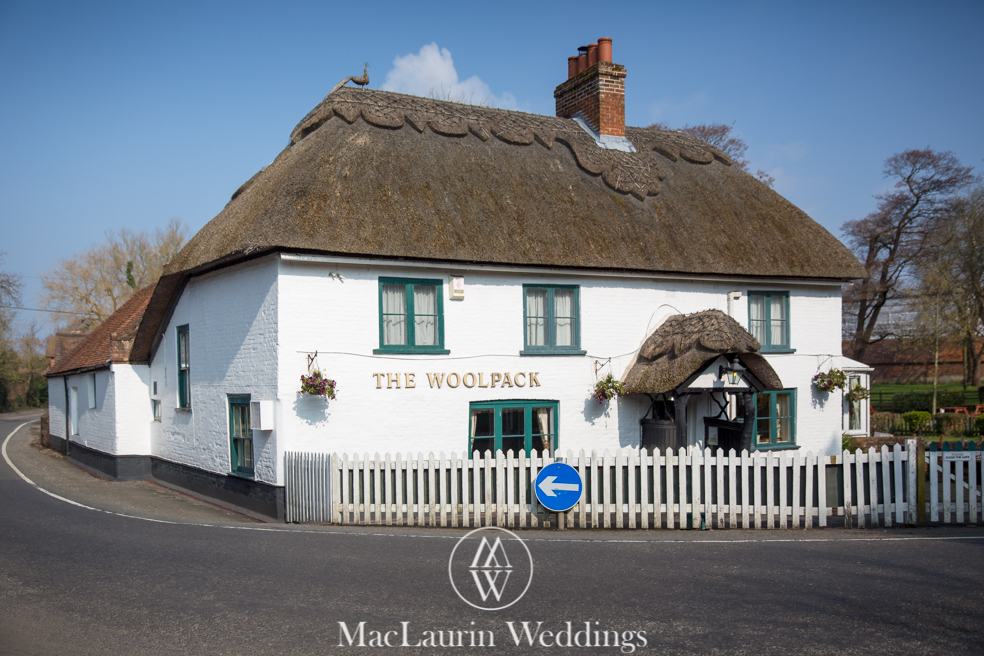 wedding hat and lovely smile, scotland wedding hat and guest with lovely smile, scotland