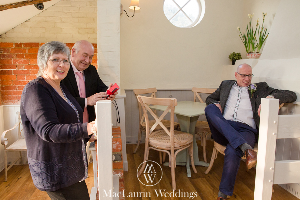 wedding hat and lovely smile, scotland wedding hat and guest with lovely smile, scotland
